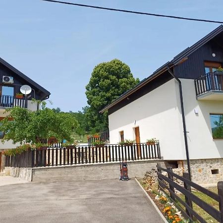 Farma & Apartmani II Opg Sasa Delic Grabusic Eksteriør bilde